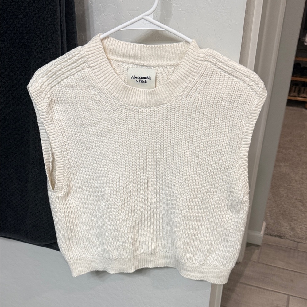 Abercrombie & Fitch Ivory Knit Sleeveless Top